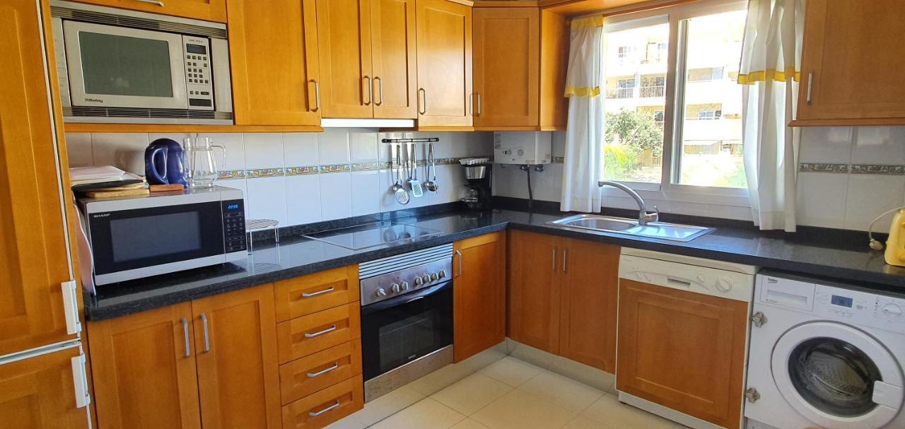شقة Corner Sea View Penthouse With 95M² Terraces ماربيا المظهر الخارجي الصورة