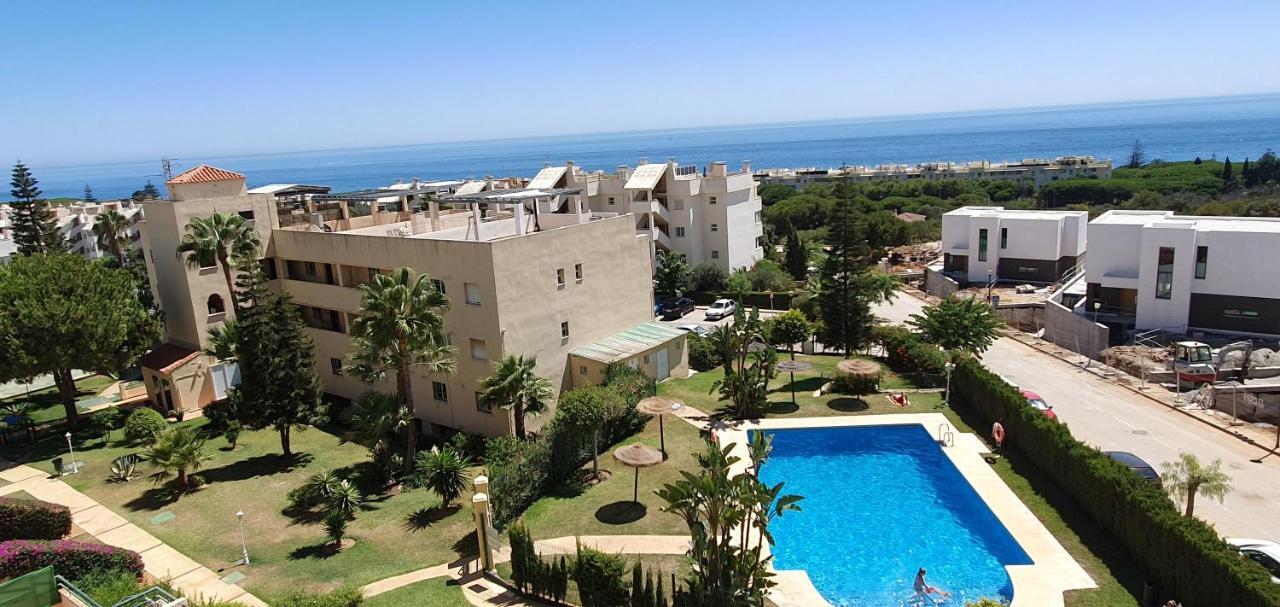 شقة Corner Sea View Penthouse With 95M² Terraces ماربيا المظهر الخارجي الصورة