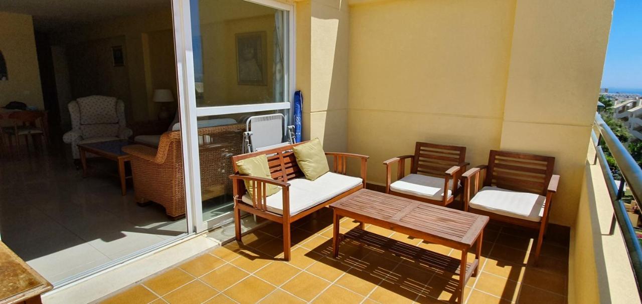 شقة Corner Sea View Penthouse With 95M² Terraces ماربيا المظهر الخارجي الصورة