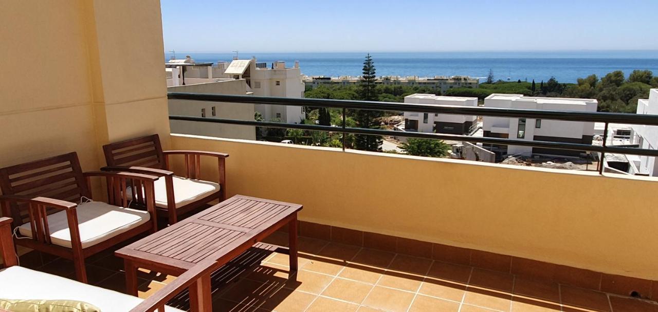 شقة Corner Sea View Penthouse With 95M² Terraces ماربيا المظهر الخارجي الصورة