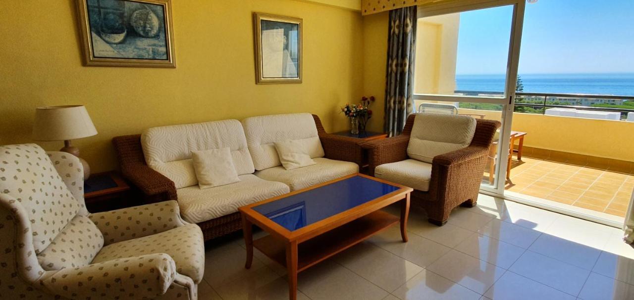 شقة Corner Sea View Penthouse With 95M² Terraces ماربيا المظهر الخارجي الصورة